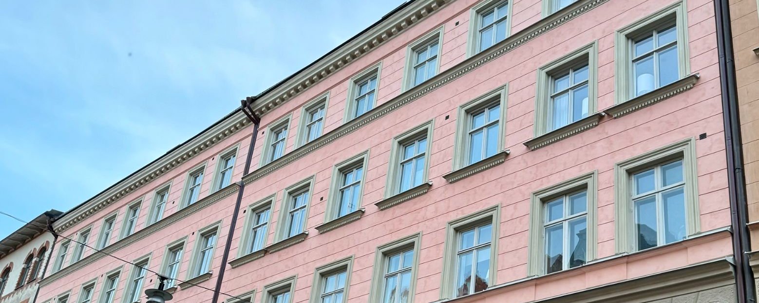 BRF Hvilans rosa fasad på Roslagsgatan
